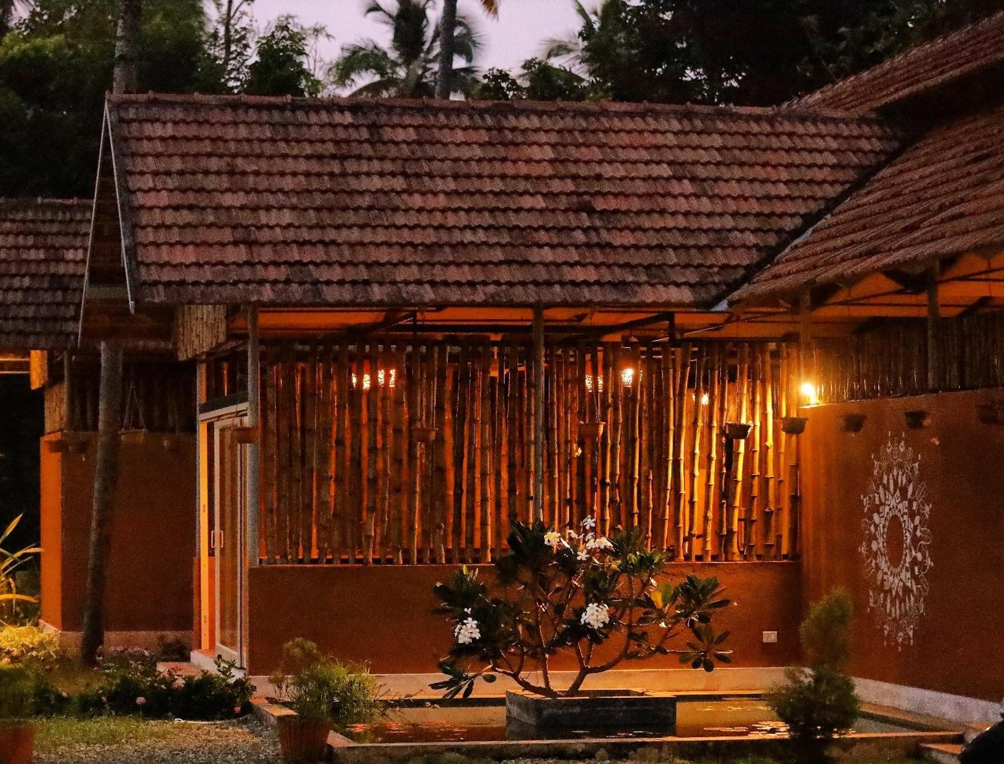 Hôtel Pura Vida Varkala Extérieur photo