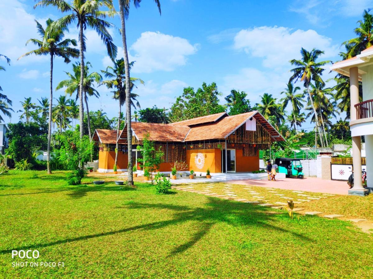 Hôtel Pura Vida Varkala Extérieur photo