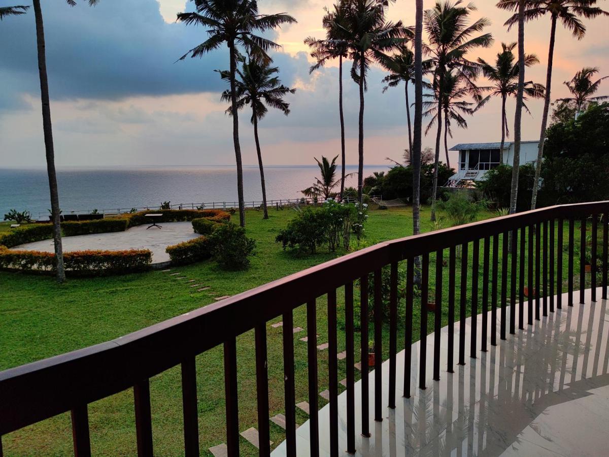 Hôtel Pura Vida Varkala Extérieur photo