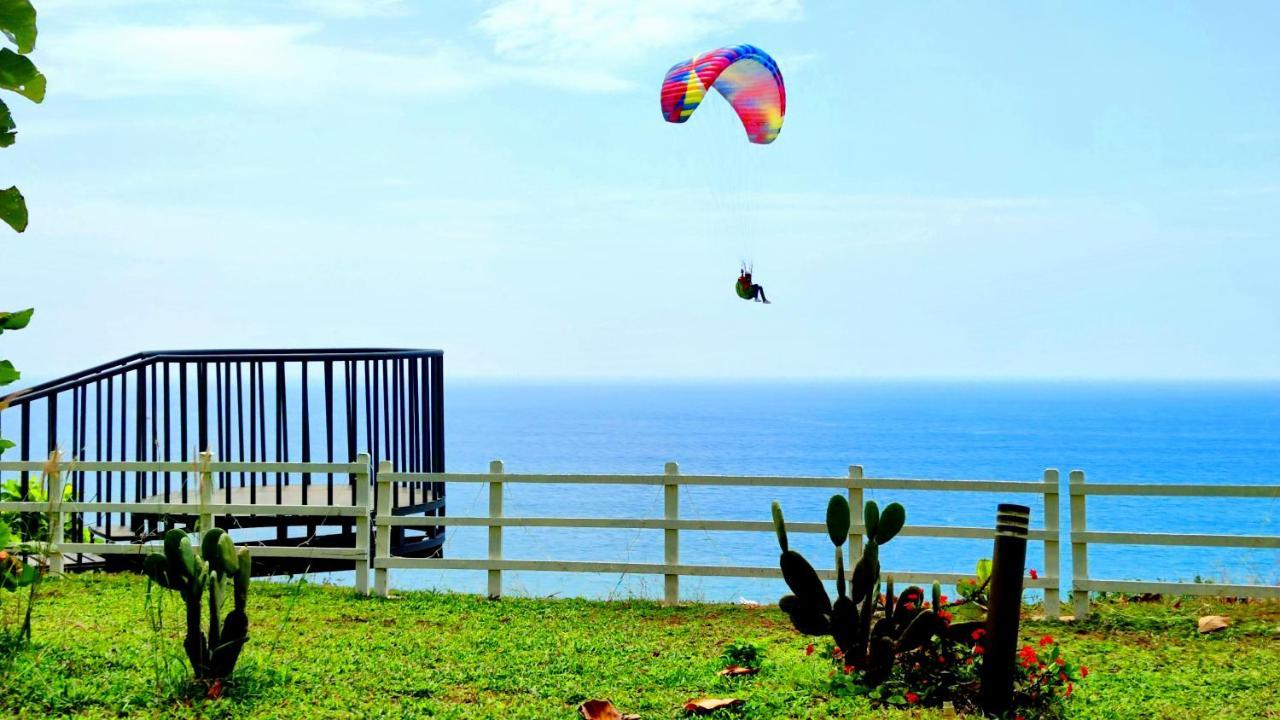 Hôtel Pura Vida Varkala Extérieur photo