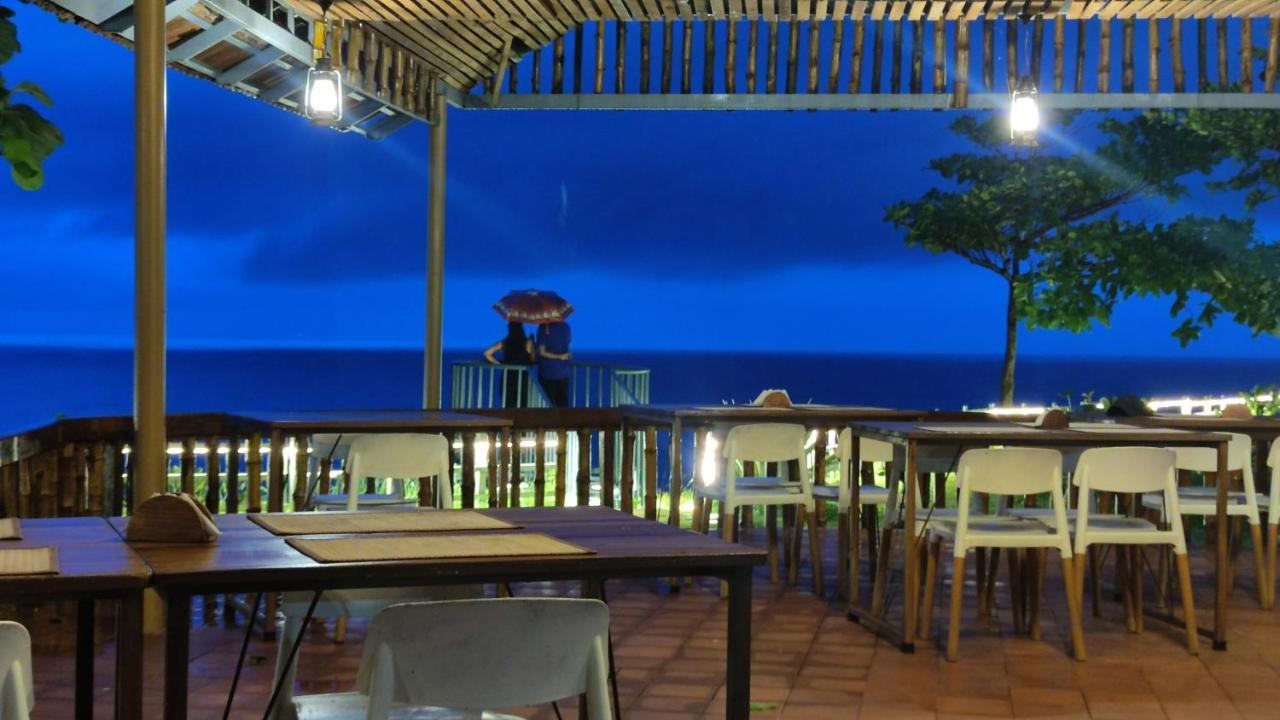 Hôtel Pura Vida Varkala Extérieur photo